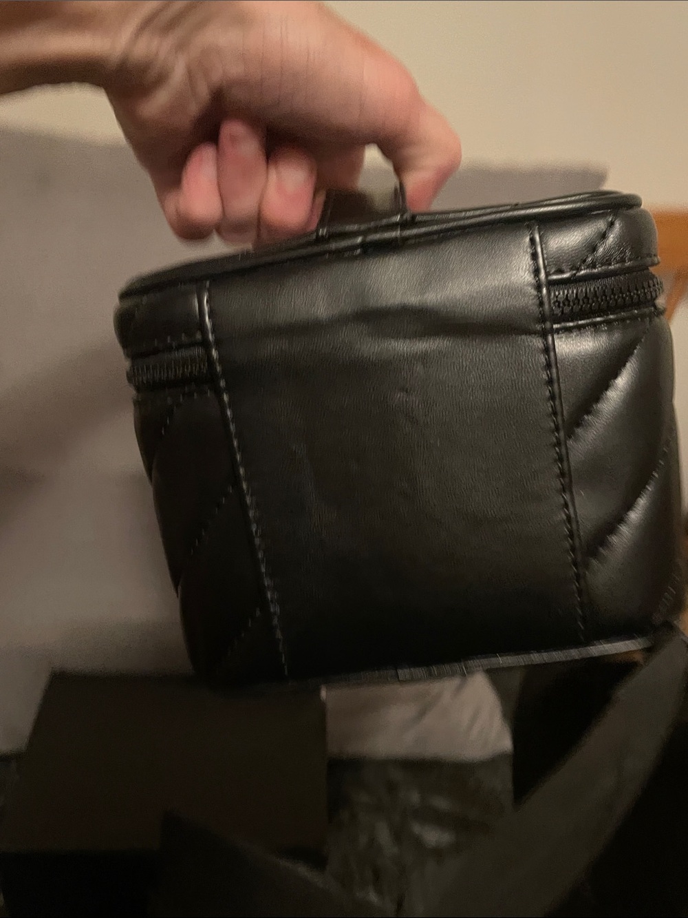 Yves Saint Laurent Black Quilted Leather Vanity Case - Picture 5 of 17